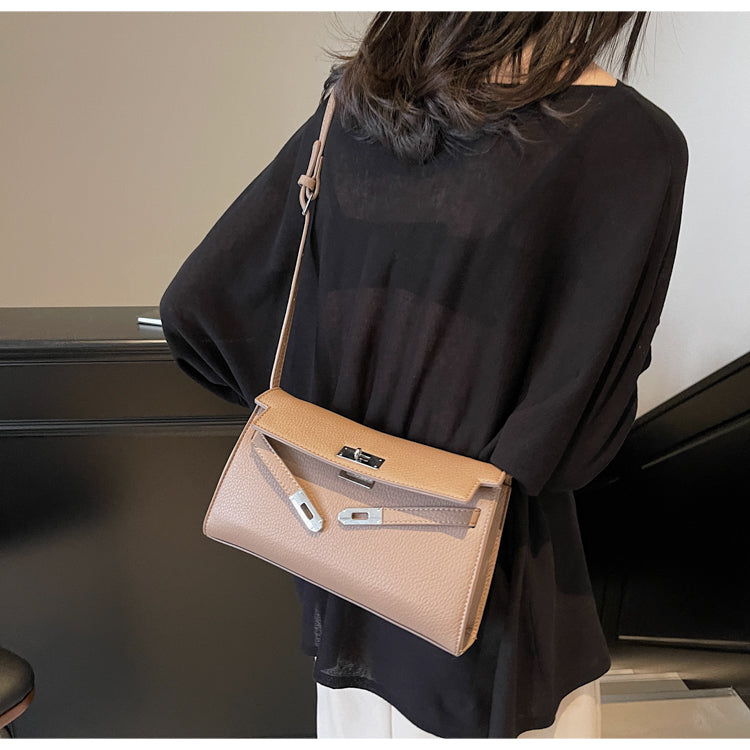 Fashionable retro women's shoulder bag, large capacity and versatile temperament handbag