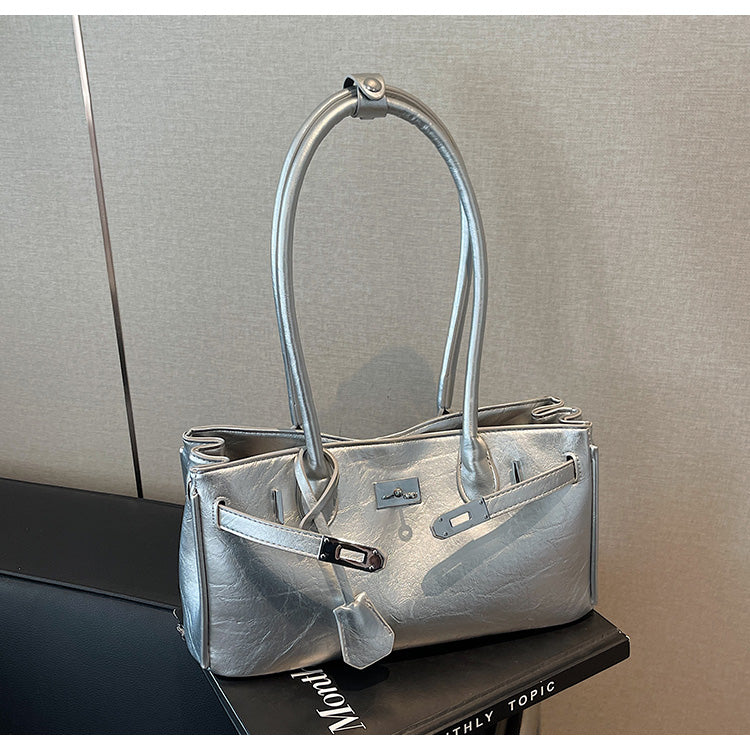 Fashionable and high-end women's underarm bag, versatile commuter shoulder bag