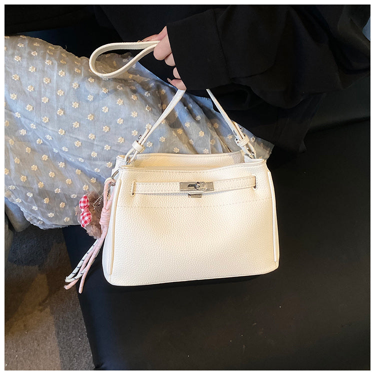Casual large capacity solid color shoulder bag, lock design versatile underarm women's bag