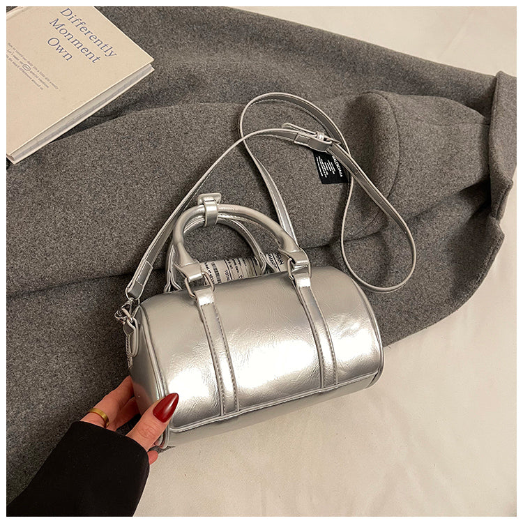 Fashionable and versatile handbag, simple solid color commuter messenger bag for women