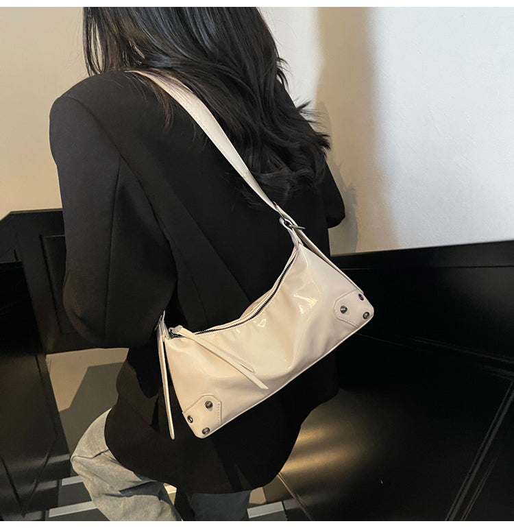 Fashion trend shoulder bag women's casual commuting large capacity messenger bag