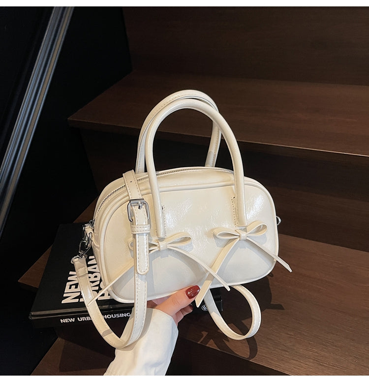 High-end retro handbags for women, fashionable and versatile design shoulder and crossbody bags
