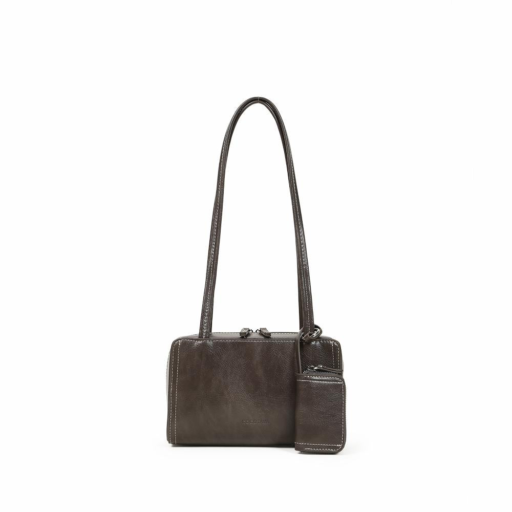 Fashion messenger bag, PU material, large capacity, easy to match, women's bag