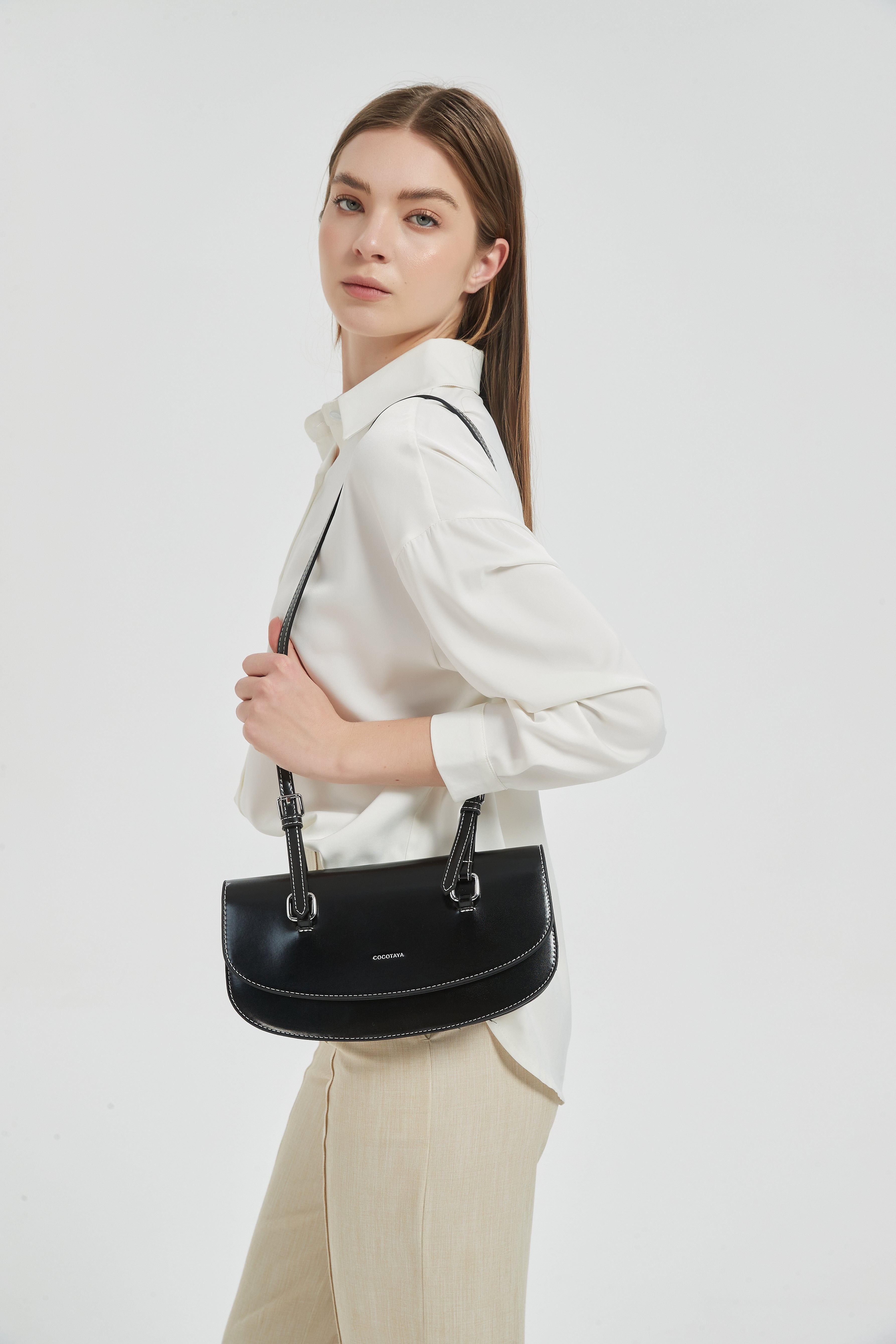 Fashionable and versatile PU bag, simple and elegant single-shoulder messenger bag with magnetic design