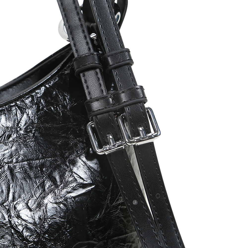 Fashionable and versatile large-capacity bag, PU soft leather pleated texture design, crossbody shoulder bag.