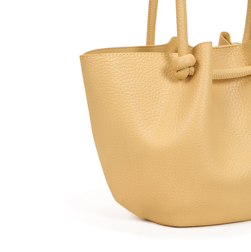 Shoulder bag, new style, simple and elegant design, foldable cloud bag, PU material