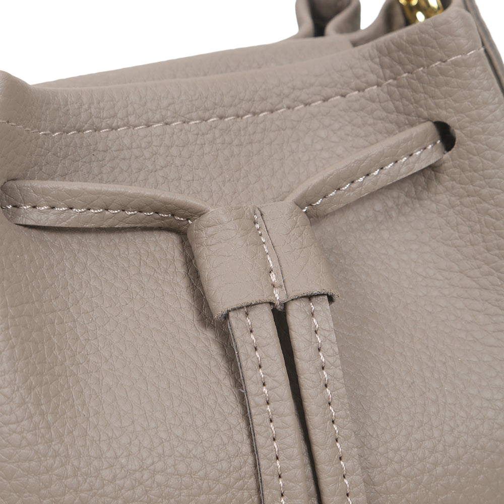 Fashionable new drawstring design bags, simple handbags, trendy shoulder messenger bags, casual backpacks