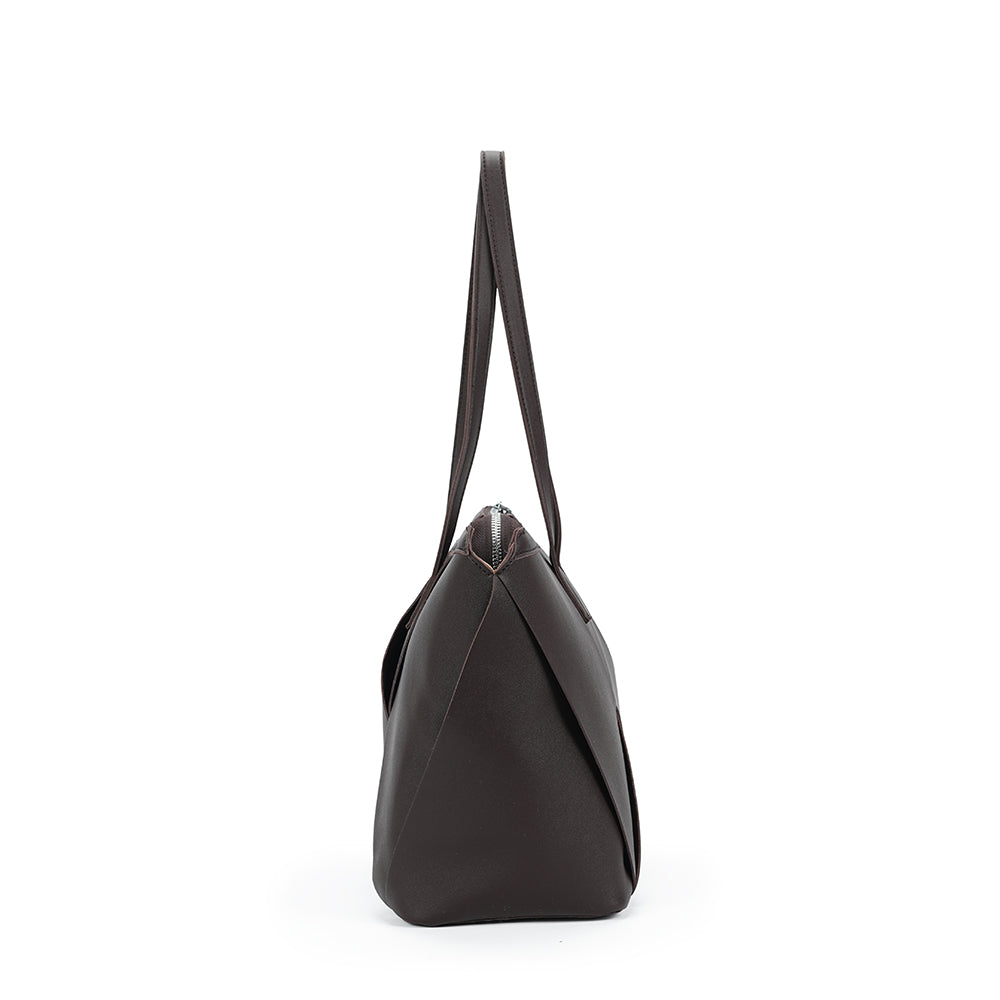 (COCOTAYA)Soft leather shoulder bag with unique cut design and large capacity