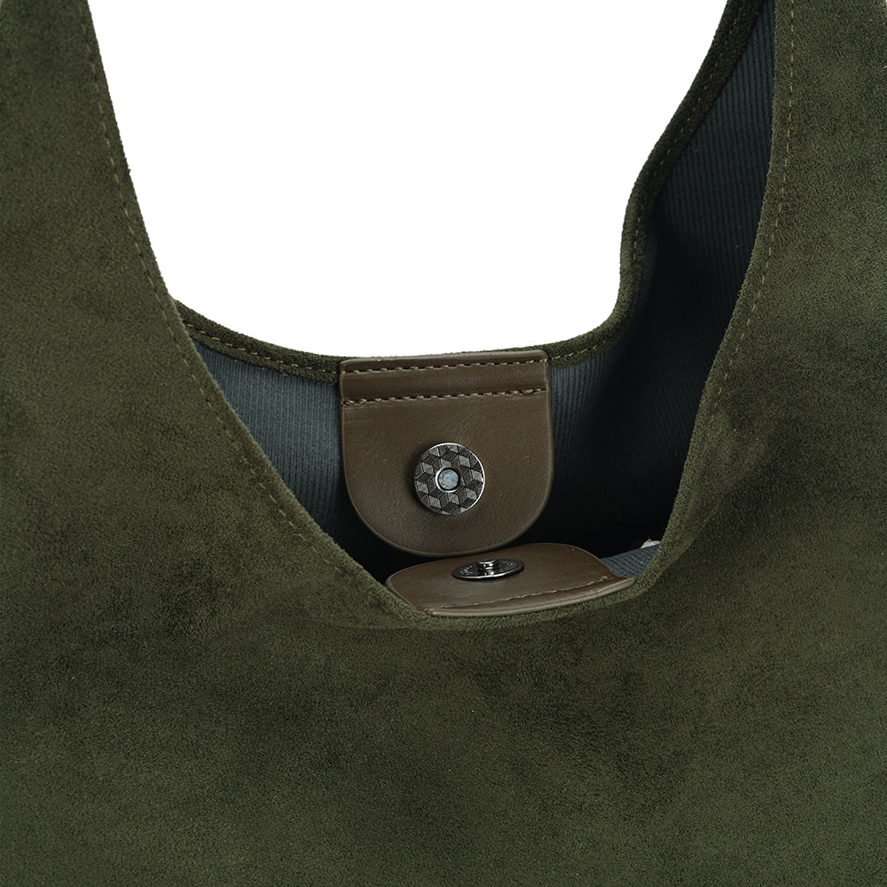 (COCOTAYA)Stylish retro large bag, velvet underarm bag, exquisite leather bag