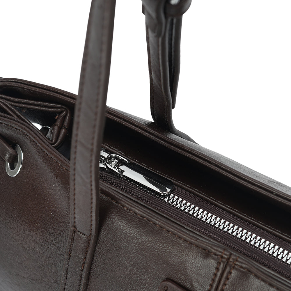 (COCOTAYA)Vintage-style drawstring tote bag in waxed leather with a suede finish.