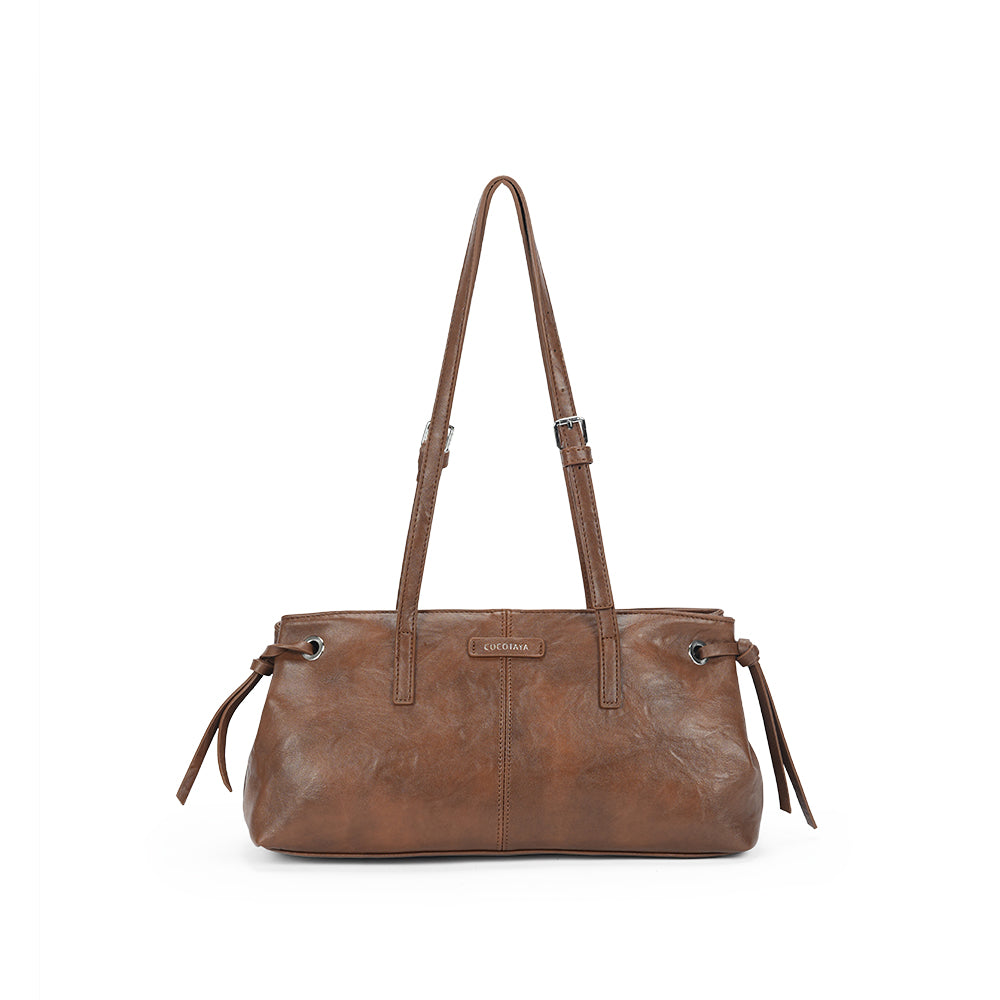 (COCOTAYA)Vintage-style drawstring tote bag in waxed leather with a suede finish.