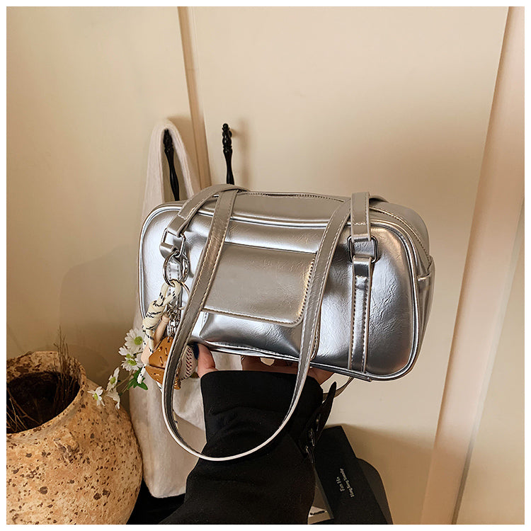 Fashionable and versatile high-end handbag, casual commuting solid color shoulder bag