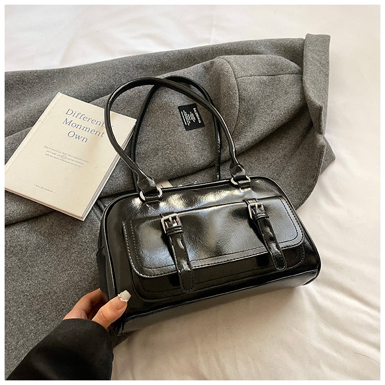 High-end retro large-capacity handbag, fashionable commuting shoulder bag and underarm bag