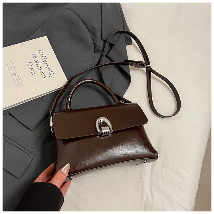 High-end retro small square handbag, new versatile shoulder and crossbody women's bag