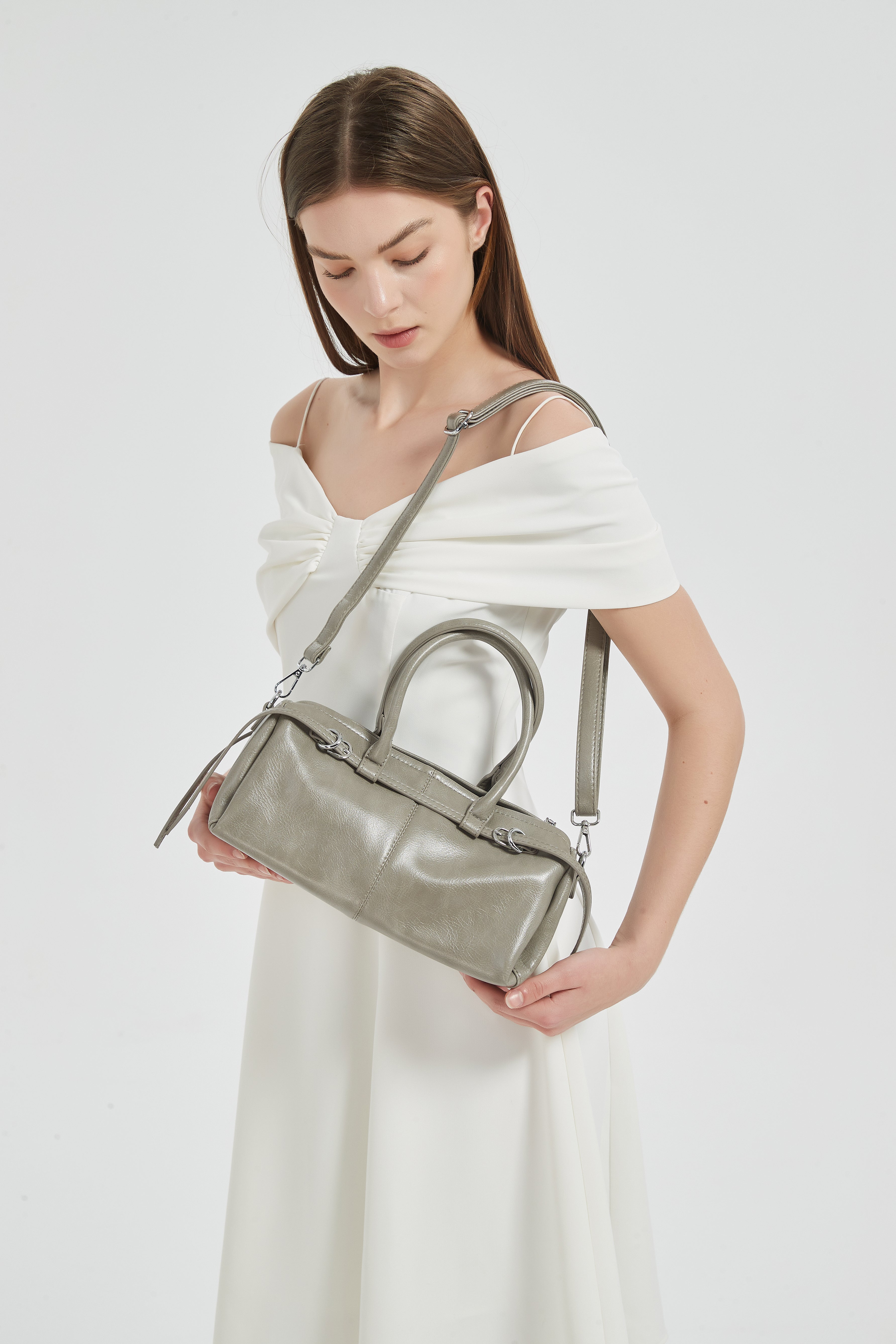 Fashionable light luxury high-end handbag messenger bag PU material large capacity commuter bag