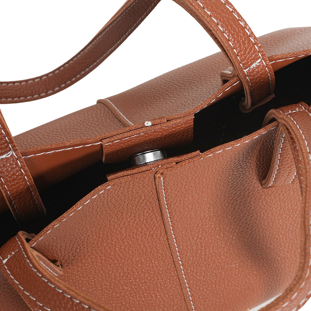 High-quality leather fabrics, stylish solid-color large-capacity bags, casual and simple women's bags